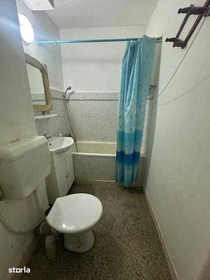 Garsonieră semidecomandată în Titan