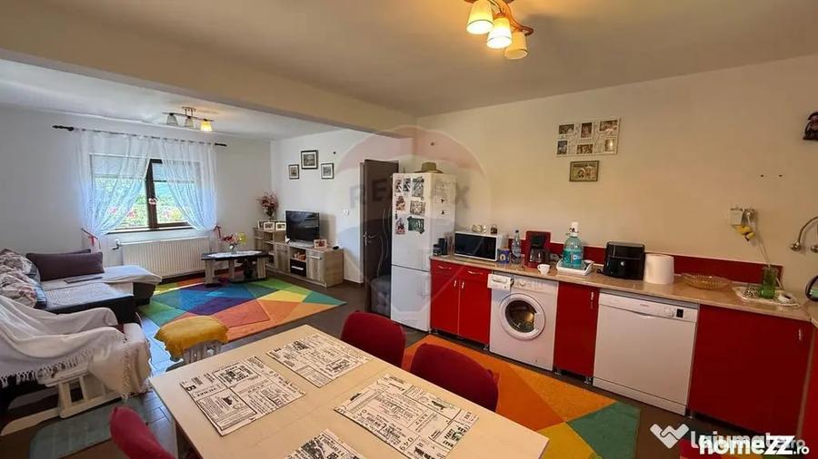 Casă cu 3 camere cu Teren 1667 Mp în Răcoasa