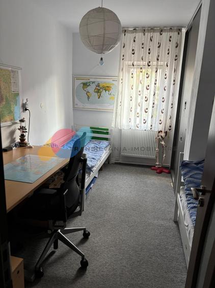 Apartament cu 3 camere decomandat în Mărăști