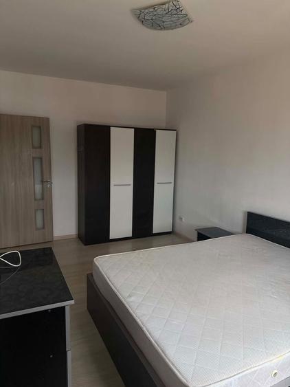 Apartament cu 2 camere decomandat în Giulești