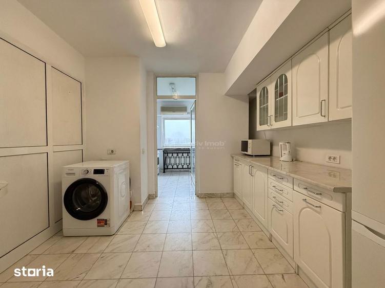 Apartament cu 3 camere, mobilat în Decebal