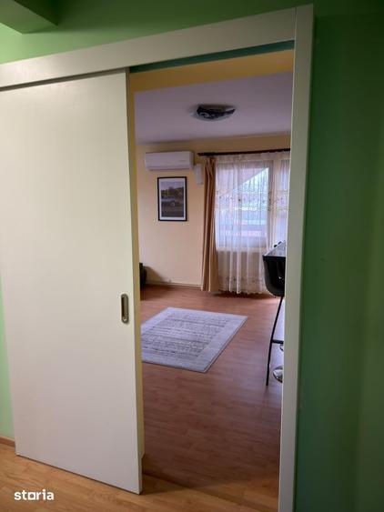 Casă cu 6 camere cu Teren 730 Mp în Central