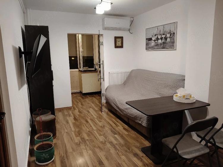 Apartament cu 3 camere decomandat în Inel II