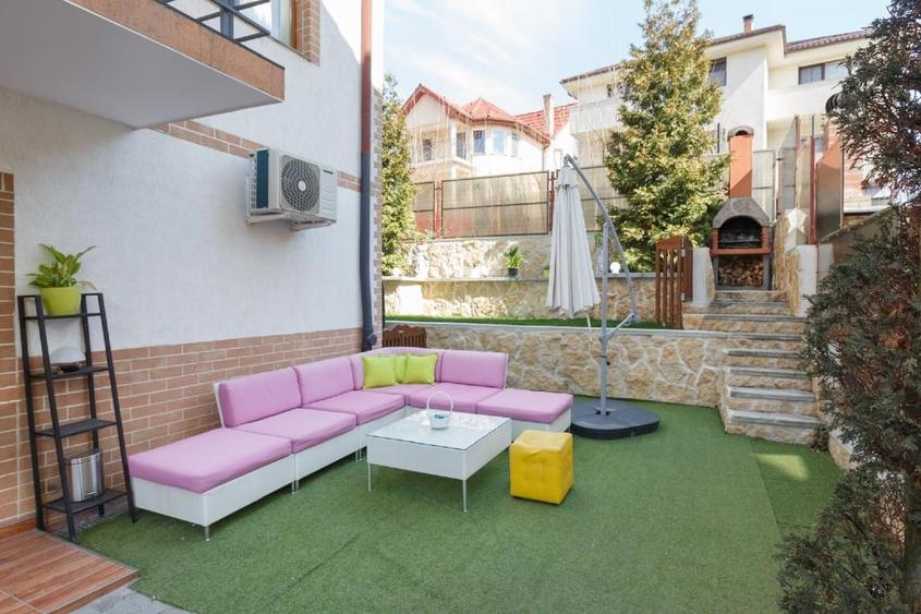 Apartament cu 3 camere decomandat, mobilat în Europa