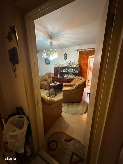 Apartament cu 3 camere decomandat în Jilava