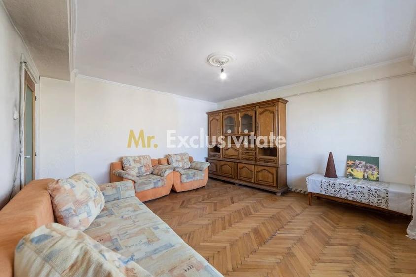 Apartament cu 3 camere decomandat în Găvana