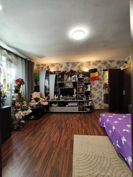 Apartament cu 2 camere semidecomandat în Buftea