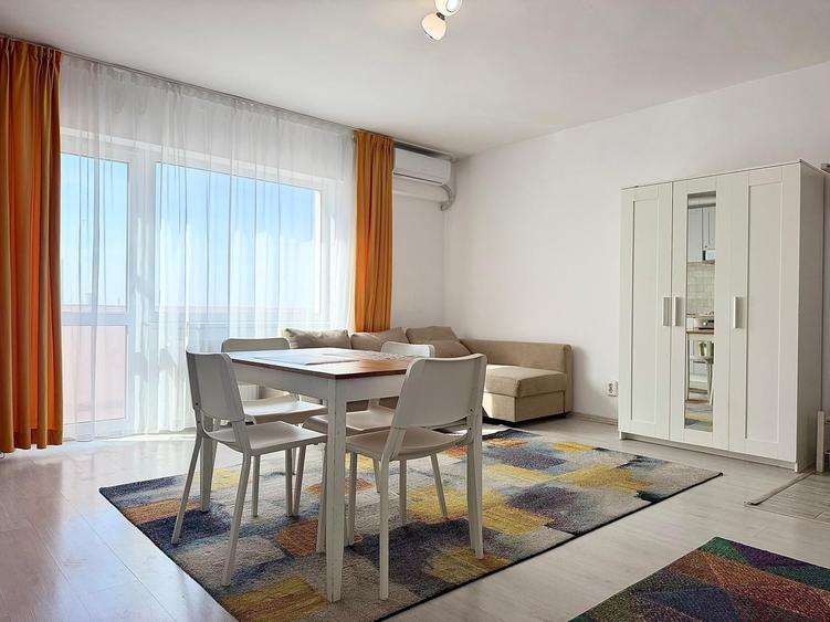 Apartament cu 3 camere semidecomandat în Drumul Taberei