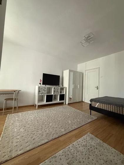 Garsonieră semidecomandată în Basarabia