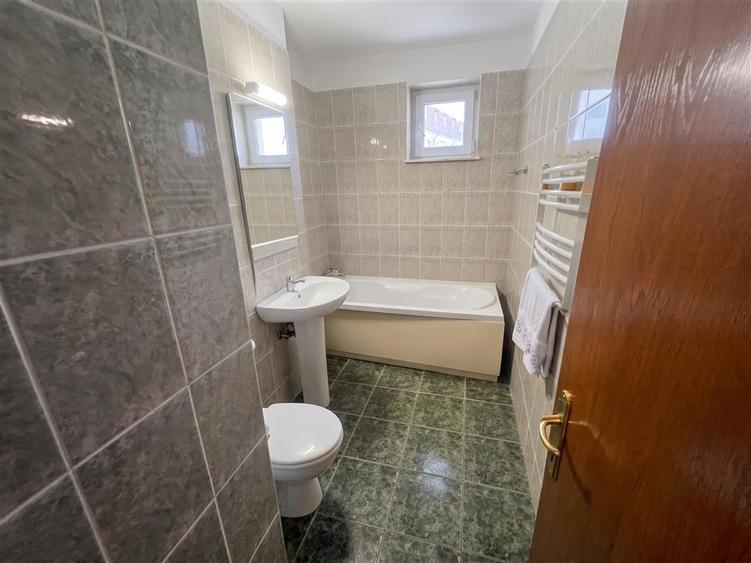 Apartament cu 2 camere decomandat, mobilat în Burdujeni
