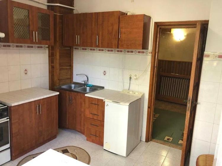 Apartament cu 2 camere semidecomandat, mobilat în Tătărași