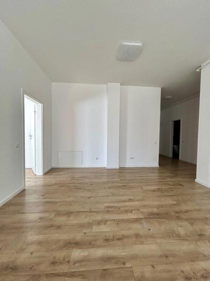 Apartament cu 3 camere semidecomandat în Florești — fotografia 3