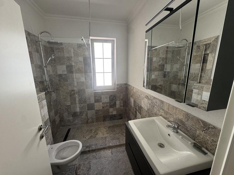 Apartament cu 2 camere decomandat în Giroc