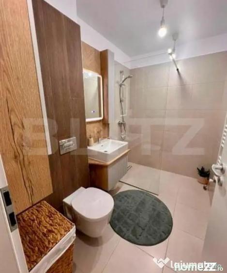 Apartament cu 2 camere decomandat în Noua