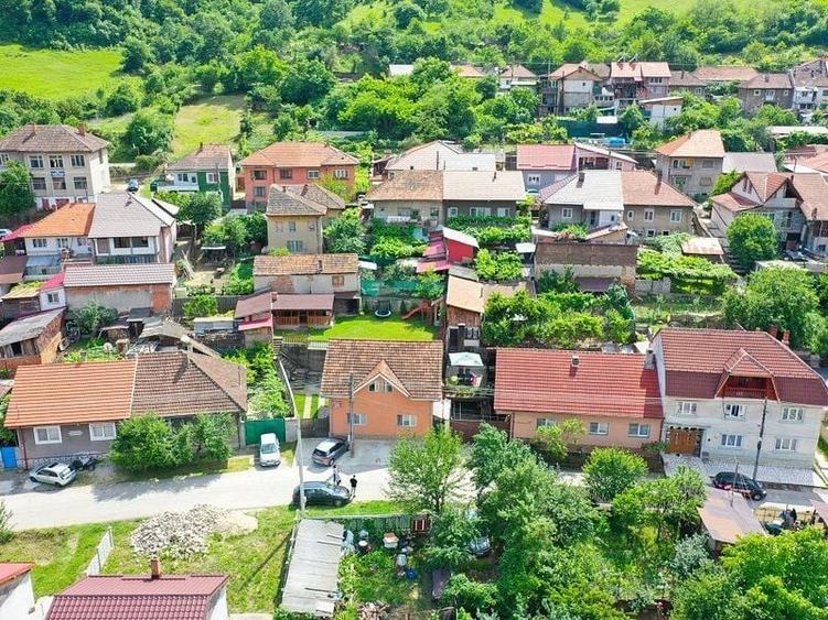 Birou, de 150 mp, în Central