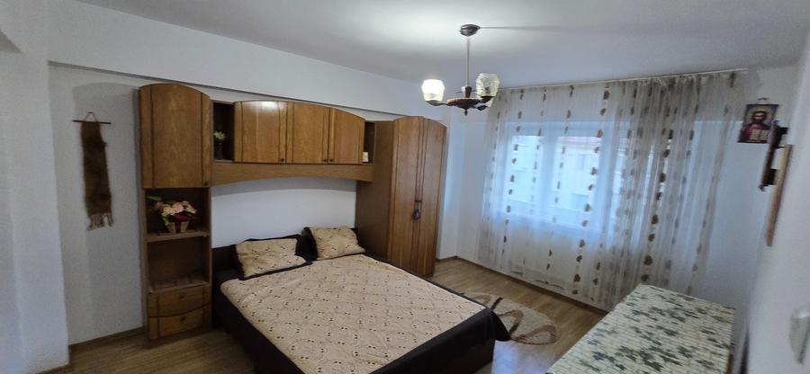 Apartament cu 2 camere decomandat în Ultracentral