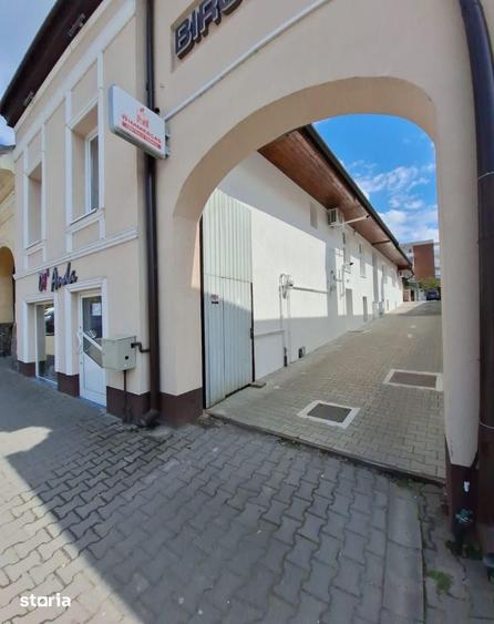 Casă cu 4 camere cu Teren 250 Mp în Central