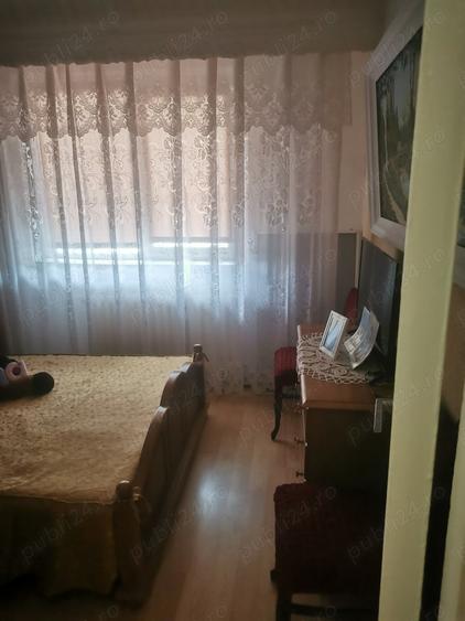 Apartament cu 3 camere semidecomandat în Râmnicu Sărat