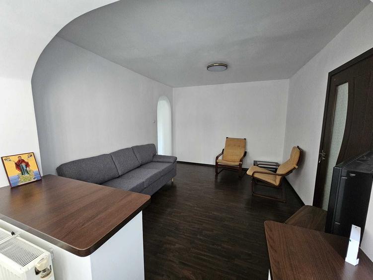 Apartament cu 2 camere semidecomandat în Central