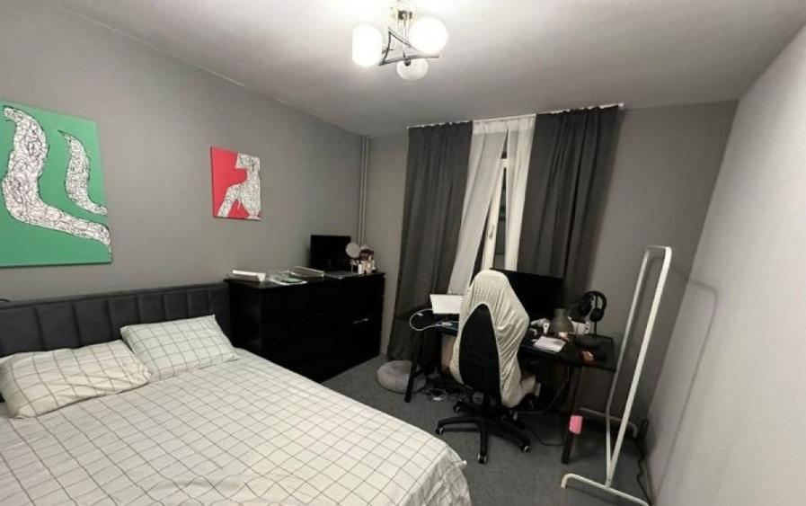 Apartament cu 4 camere semidecomandat în Brâncoveanu