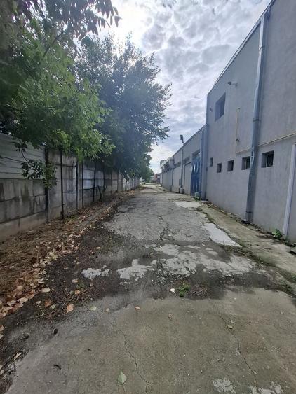 Spațiu industrial, de 9,000 mp, în Central