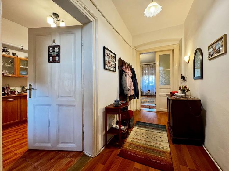 Apartament cu 2 camere decomandat, mobilat în Central