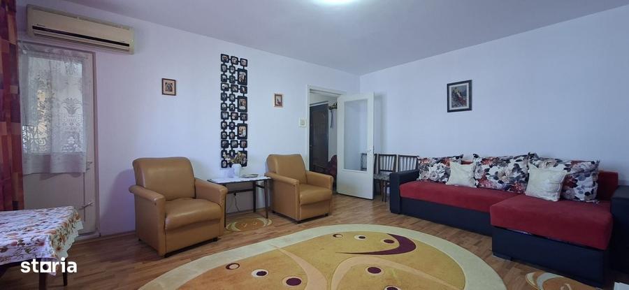 Apartament cu 3 camere în Est