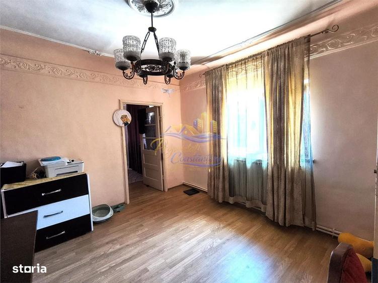 Casă cu 4 camere în Km 4