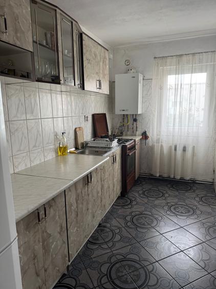 Apartament cu 4 camere decomandat în Mărăști