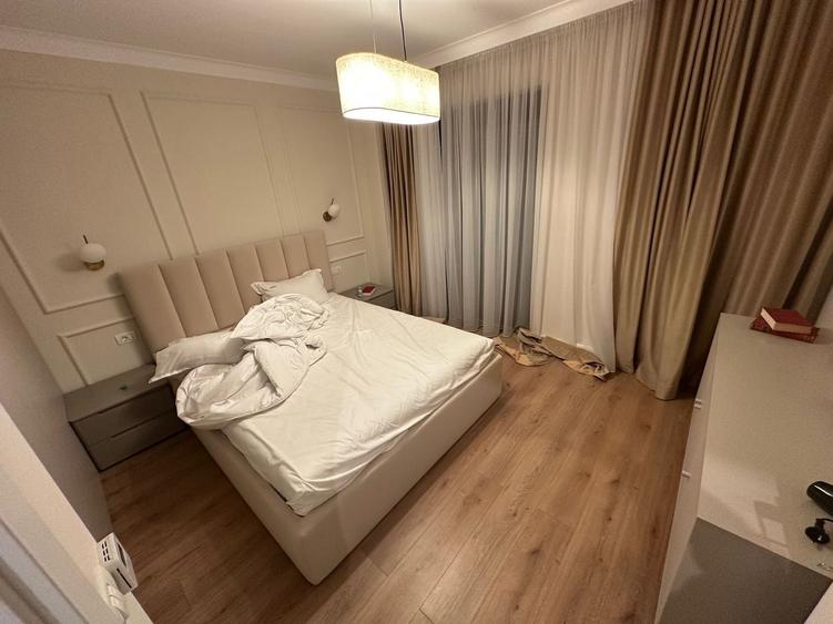 Apartament cu 2 camere decomandat în Lipovei