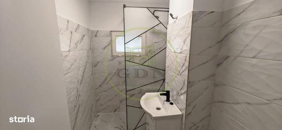 Apartament cu 2 camere semidecomandat în Sărari