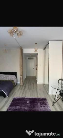 Garsonieră decomandată în Muncii
