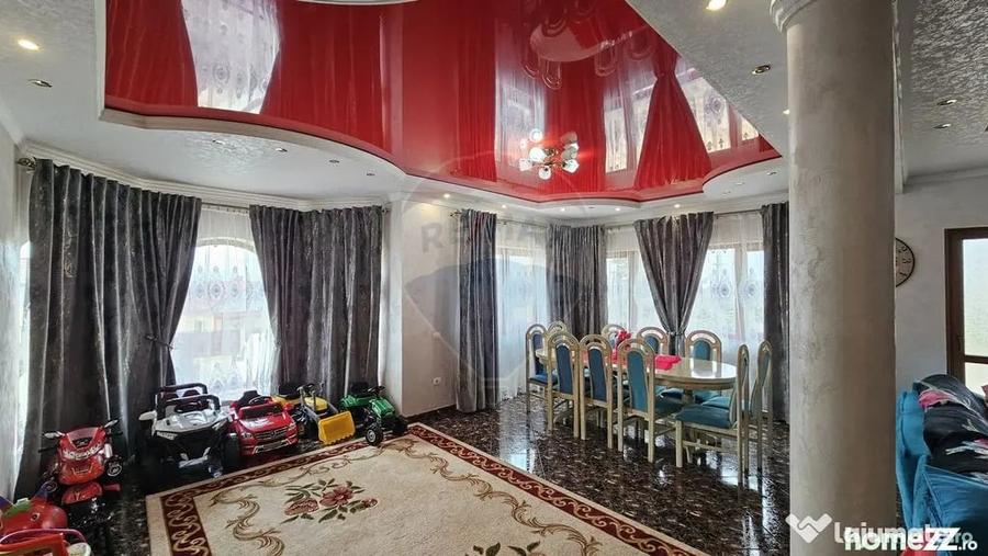 Casă cu 6 camere cu Teren 1000 Mp în Sfântu Ilie