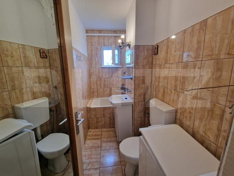 Apartament cu 2 camere semidecomandat, mobilat în 7 Noiembrie
