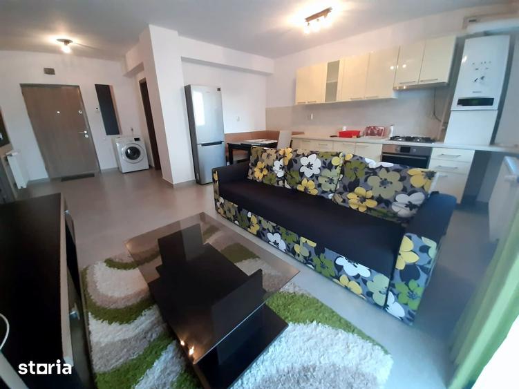 Apartament cu 2 camere semidecomandat, mobilat în Mărăști