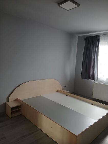 Apartament cu 2 camere decomandat în Florești