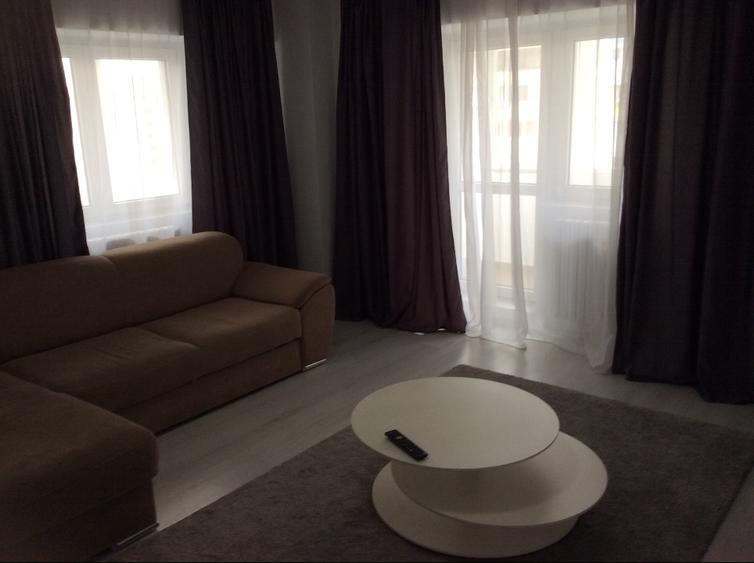 Apartament cu 2 camere decomandat în 13 Septembrie