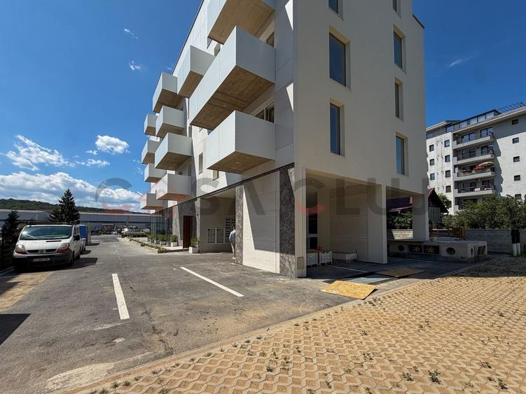 Apartament cu 2 camere semidecomandat, mobilat în Dâmbul Rotund