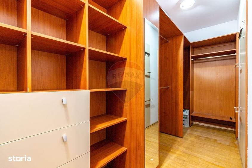 Apartament cu 4 camere în Nordului