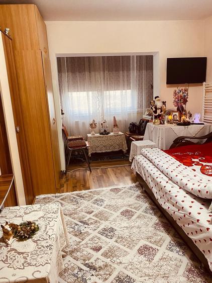 Garsonieră decomandată în Buziașului
