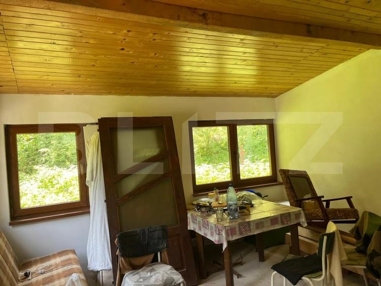 Casă individuală cu 4 camere cu Teren 1635 Mp în Șugag