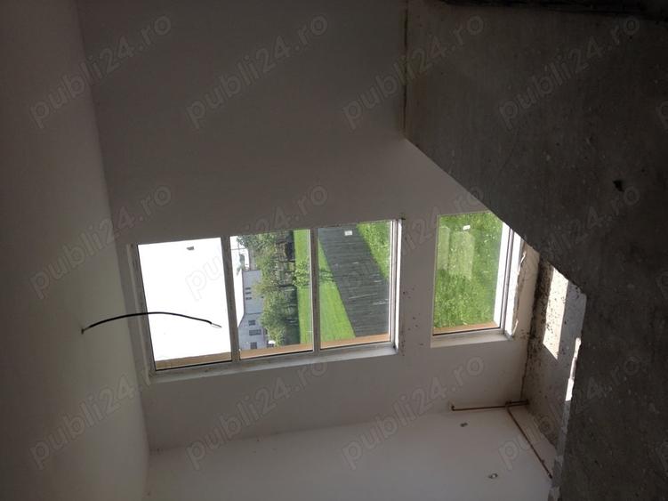 Casă cu 5 camere cu Teren 1400 Mp în Berceni