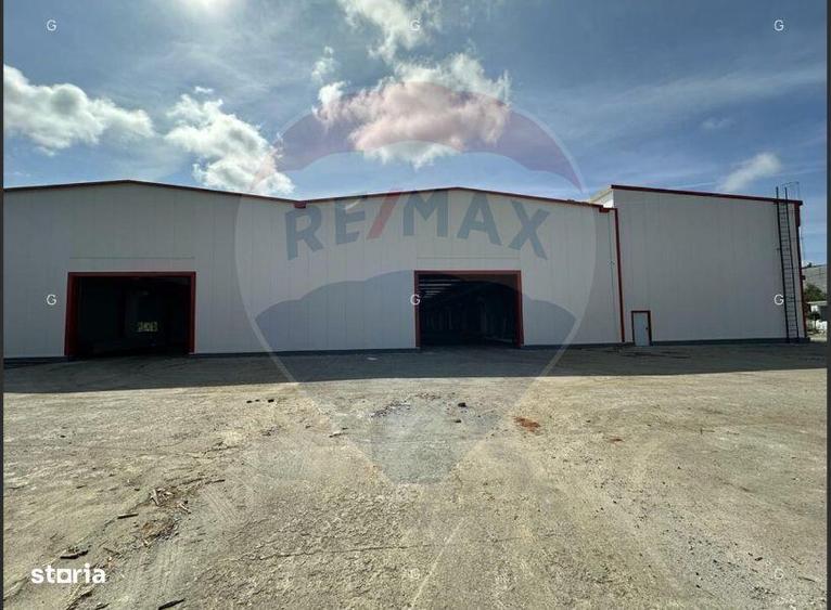 Spațiu comercial, de 5,500 mp, în Central