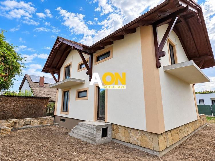 Casă individuală cu 5 camere cu Canalizare în Micești