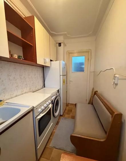 Apartament cu 2 camere decomandat în Mircea cel Bătrân
