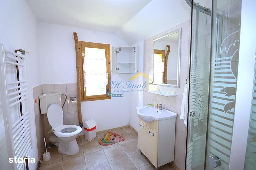Casă cu 4 camere cu Teren 429 Mp în Central