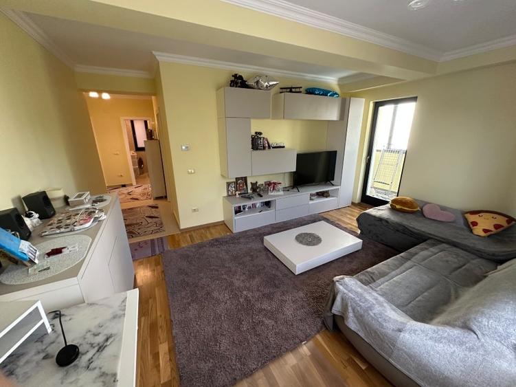 Apartament cu 3 camere decomandat, mobilat în Braytim