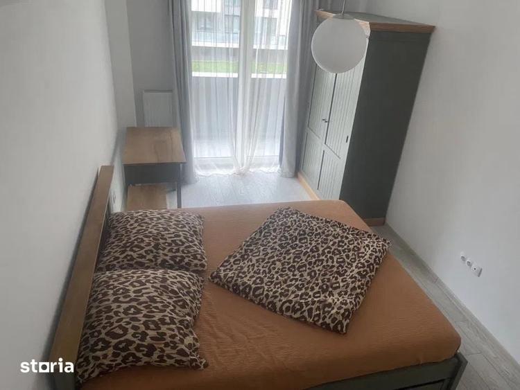 Apartament cu 3 camere decomandat în Libertății
