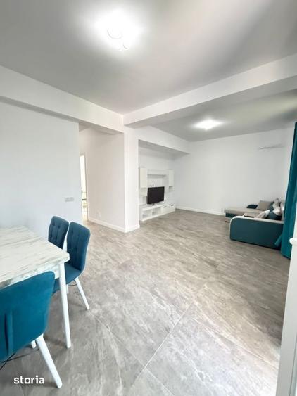 Casă cu 6 camere cu Canalizare în Central