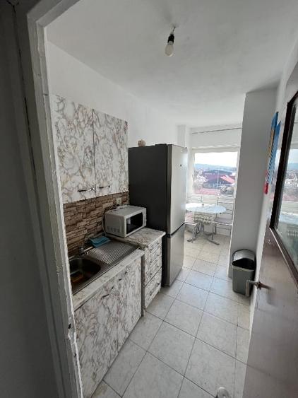 Garsonieră decomandată, mobilată în Exterior Est